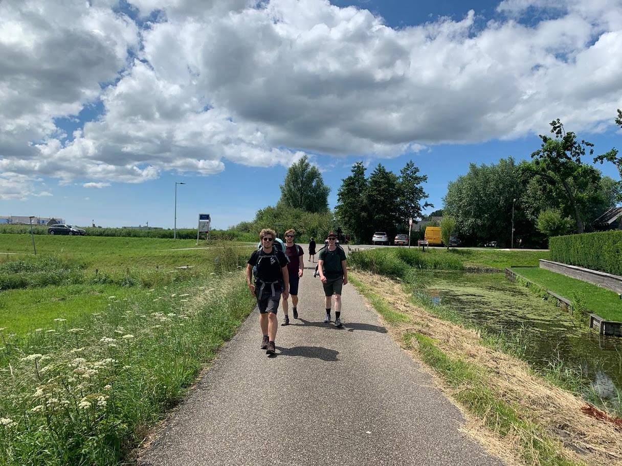 Drie Tuitjenhorners lopen 105 kilometer voor Stichting McArdle
